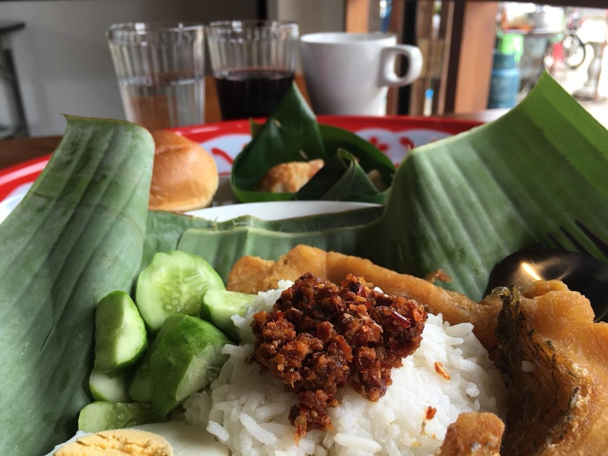 Comeneetee Uthai Ban Khok Mo Exterior foto